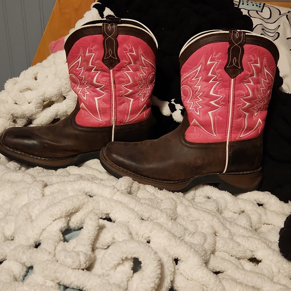 Kids pink Durango cowgirl boots!!